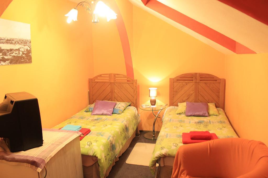 ワルシャワ Pokoje Na Chmielnej 2ホステル 部屋 写真